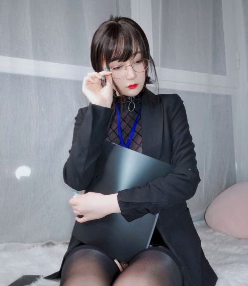 老妇女色欲AV精品一二三区_超清超清在线观看